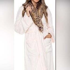 Silver Lilly Faux Fur Fleece Robe, 2XL/3XL